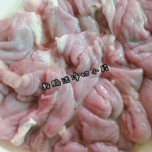 Autumn and Winter Nourishing Lung and Cough Soup——pig Lung and White Carrot Soup recipe