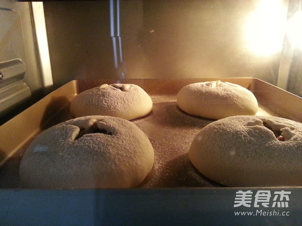 Black Pepper Egg Sauce Bread recipe