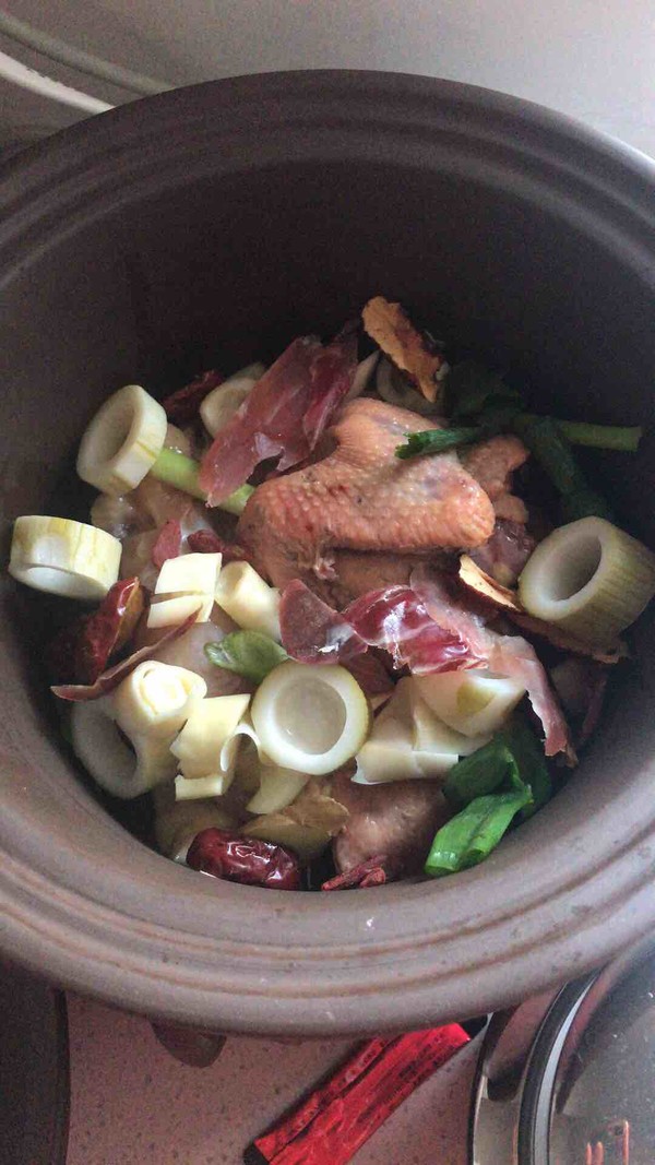 Fragrant Pigeon Soup recipe