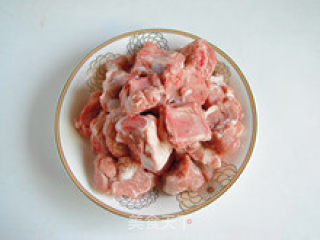 Nourishing Yin and Invigorating Yang, Nourishing Middle and Nourishing Qi-golden Gourd Pork Ribs recipe