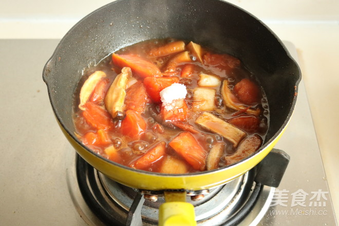 Tomato Crucian Carp Soup recipe