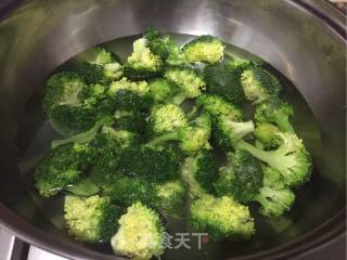 Stir-fried Chicken with Broccoli recipe