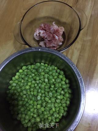 Fried Pork with Peas recipe