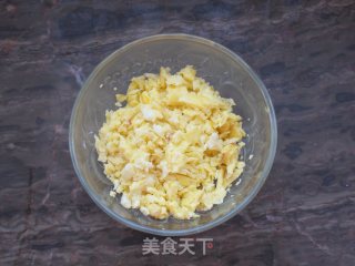 Cumin-flavored Noodles with Diced Meat, Cucumber and Egg recipe