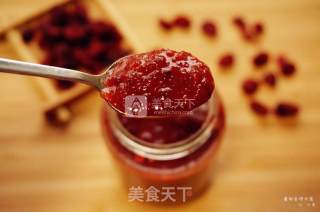 Roasted Plum Meat with Cranberry Sauce recipe