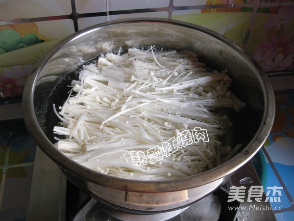 Steamed Shrimp with Enoki Mushroom Vermicelli recipe