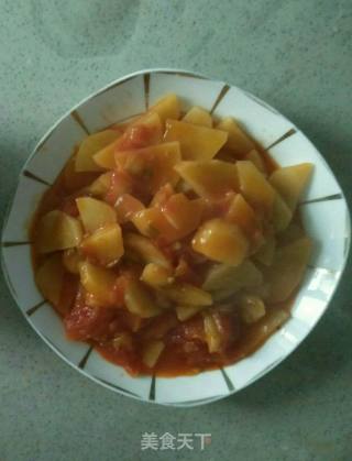 Fried Potato Chips with Tomatoes recipe
