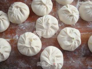 Fresh Meat Cabbage Buns recipe