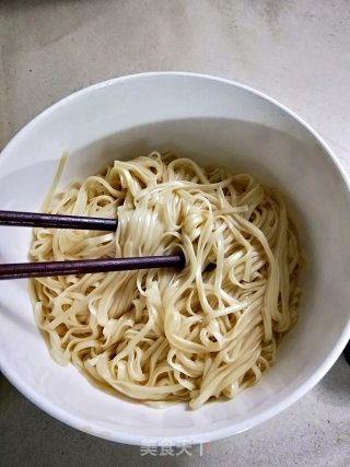 Hot Noodles with Sesame Paste recipe