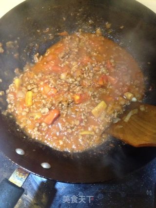 Spiral Noodles with Meat Sauce recipe