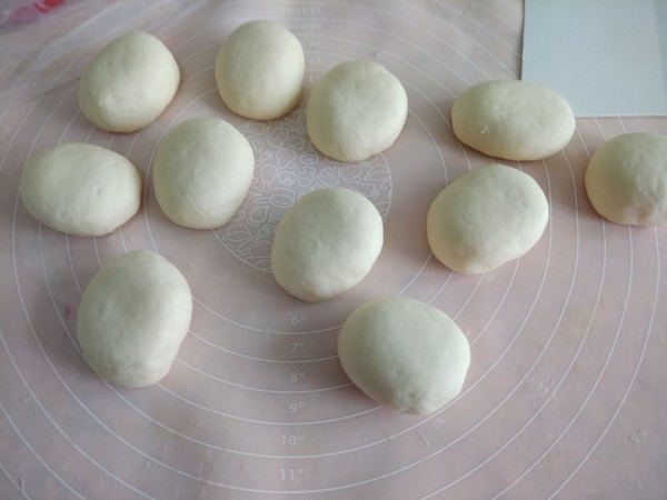 Color-changing Piglet Buns recipe