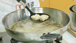 Stir-fried Celery with Lotus Root recipe