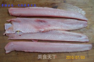 [1 Piece of Black Fish and 6 Dishes]-one of "fried Fish Fillet with Green Pepper and Zizania" recipe