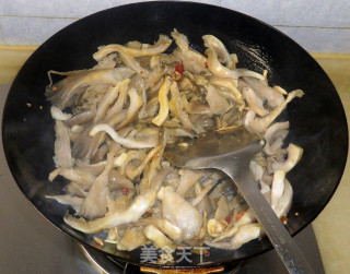 Sour and Spicy Pleurotus Ostreatus recipe