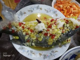 Steamed Sea Bass with Chopped Pepper and Garlic recipe