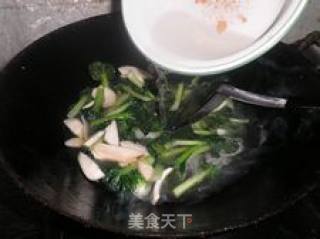 Like A Blooming Dark Green Chrysanthemum-----tasso Cauliflower, Mushrooms, Shredded Pork and Rice Cake Soup recipe