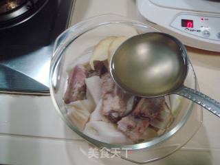 Autumn Seasonal Home Cooking "fresh Lotus Root Ribs in Clear Soup" recipe