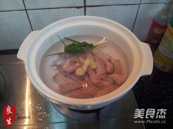 Lotus Root Pork Ribs Soup recipe