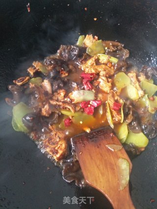 Stir-fried Pork with Lettuce recipe