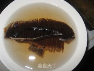 Puffed Fish Gill Sea Dragon Lean Meat Soup recipe