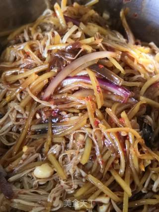 Sweet and Sour Taste ~ Cold Mushroom and Potato Shreds recipe