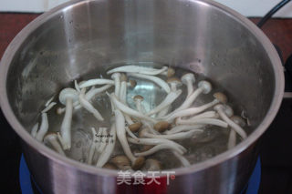 Macaroni with Shimeji Mushroom recipe