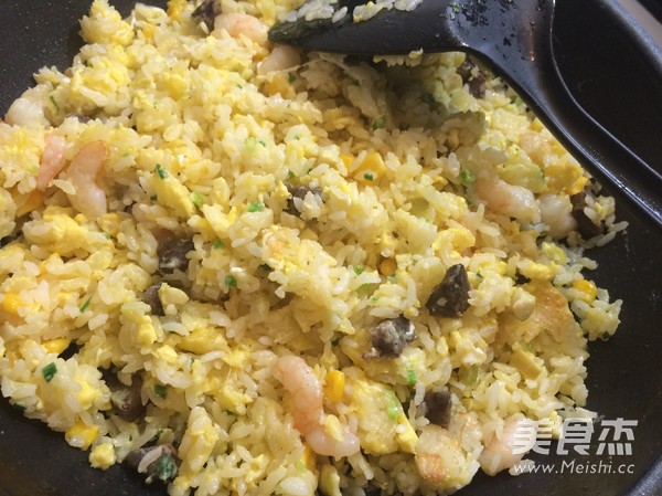 Fried Rice with Shrimp and Egg recipe