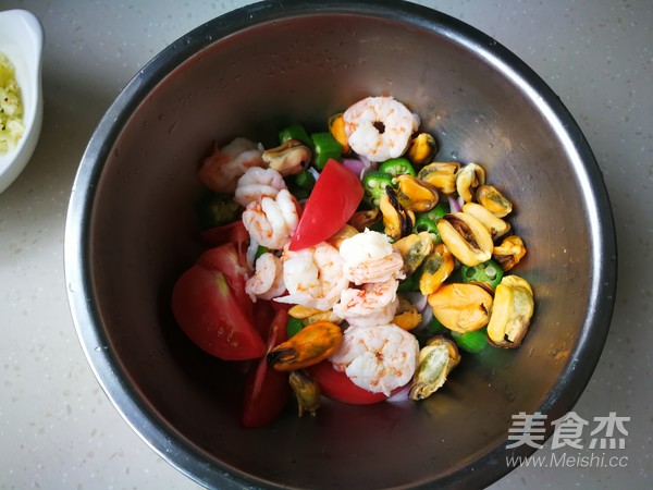 Seafood Vegetable Salad recipe
