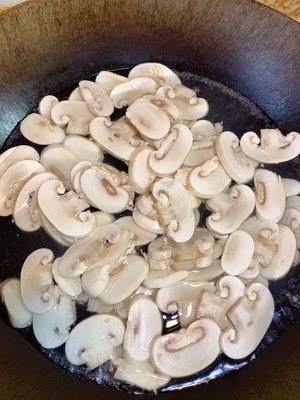 Stir-fried Mushrooms with Sliced Pork recipe