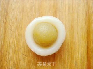 Yutu Snowy Mooncake [creative Mooncake] recipe