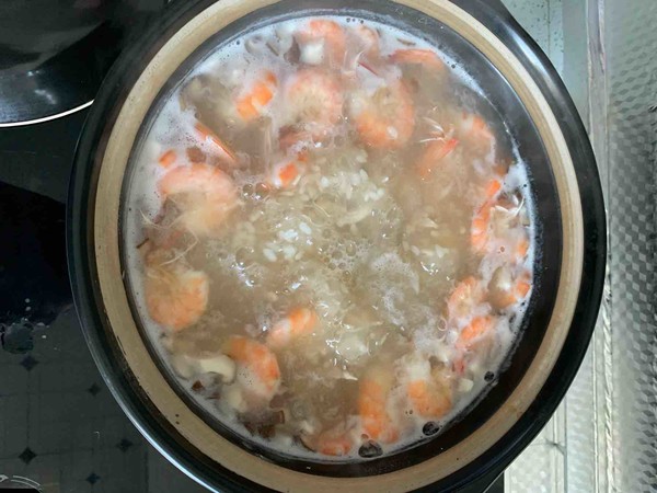 Scallops, Shrimp and Lean Meat Casserole Congee recipe