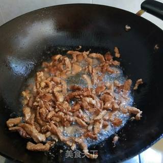 Stir-fried Shredded Pork with Onion recipe