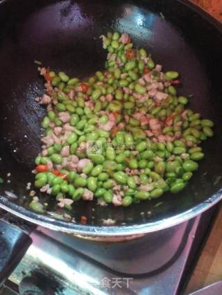 Roasted Edamame with Minced Meat recipe