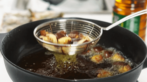 Stewed Chicken Drumsticks with Fresh Mushrooms [teacher Kong to Cook] recipe