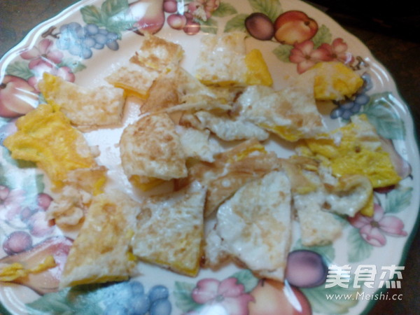 Lao Gan Ma Fried Eggs with Tea Bags recipe