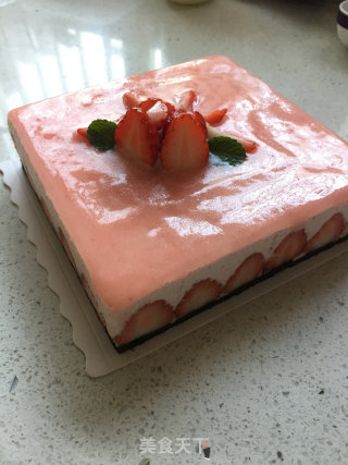 Strawberry Yogurt Mousse Cake (6 Inches) recipe