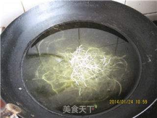 Garlic Vermicelli Mixed with Spinach recipe