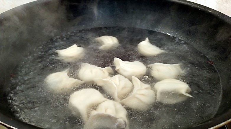 Leek and Scallop Meat Dumplings recipe