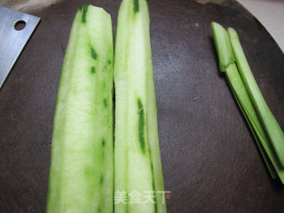 Steamed Loofah with Chopped Pepper and Vermicelli recipe