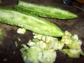 Zero Cooking Skills Can Also Make Healthy Dishes---fried Bitter Gourd with Oyster Sauce recipe