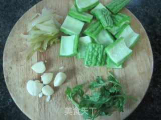 Soy Bean Bitter Gourd Soup recipe