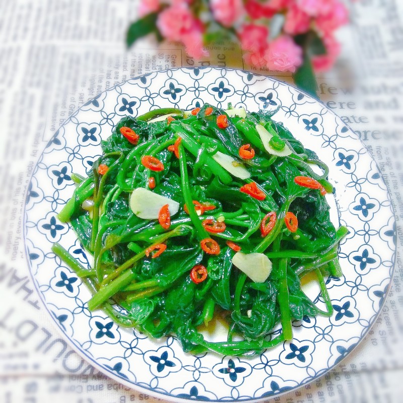 Sweet Potato Sprouts Mixed with Kimchi Water recipe