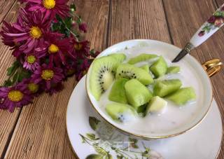 Kiwi Yogurt Cup recipe