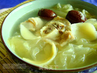 Tremella Lily Pork Bone Soup recipe