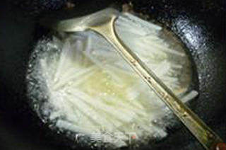 Small Yellow Croaker with Shredded Radish recipe