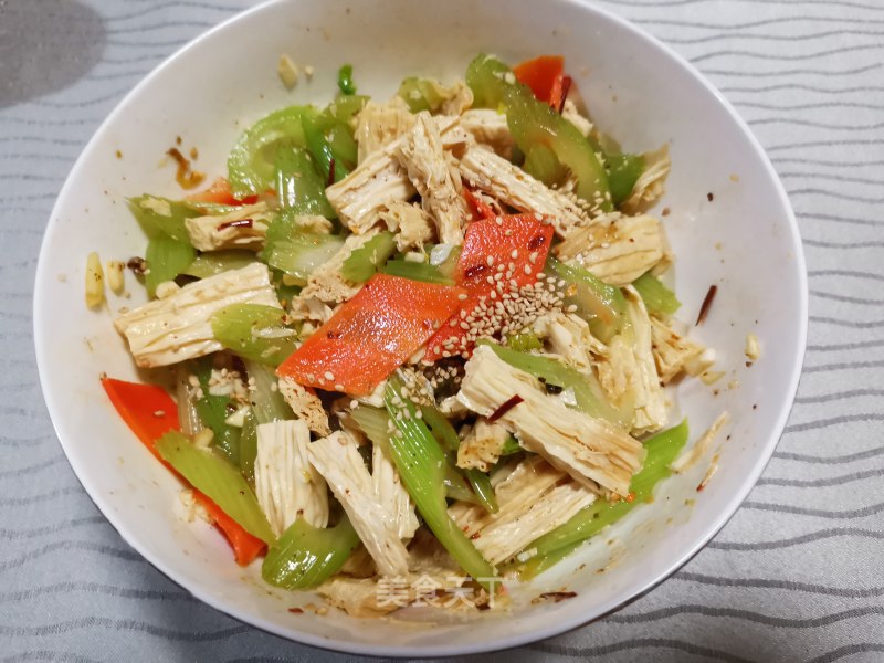 Celery Mixed with Yuba