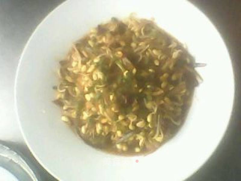 Big Bowl of Bean Sprouts