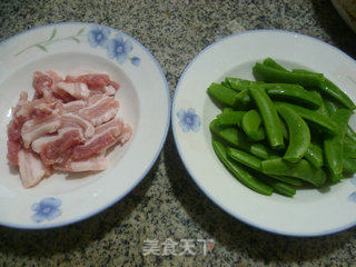 Stir-fried Sweet Beans with Pork Belly recipe