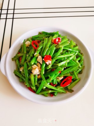 Stir-fried Water Spinach Stems recipe