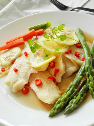 Thai Steamed Fish with Lime recipe